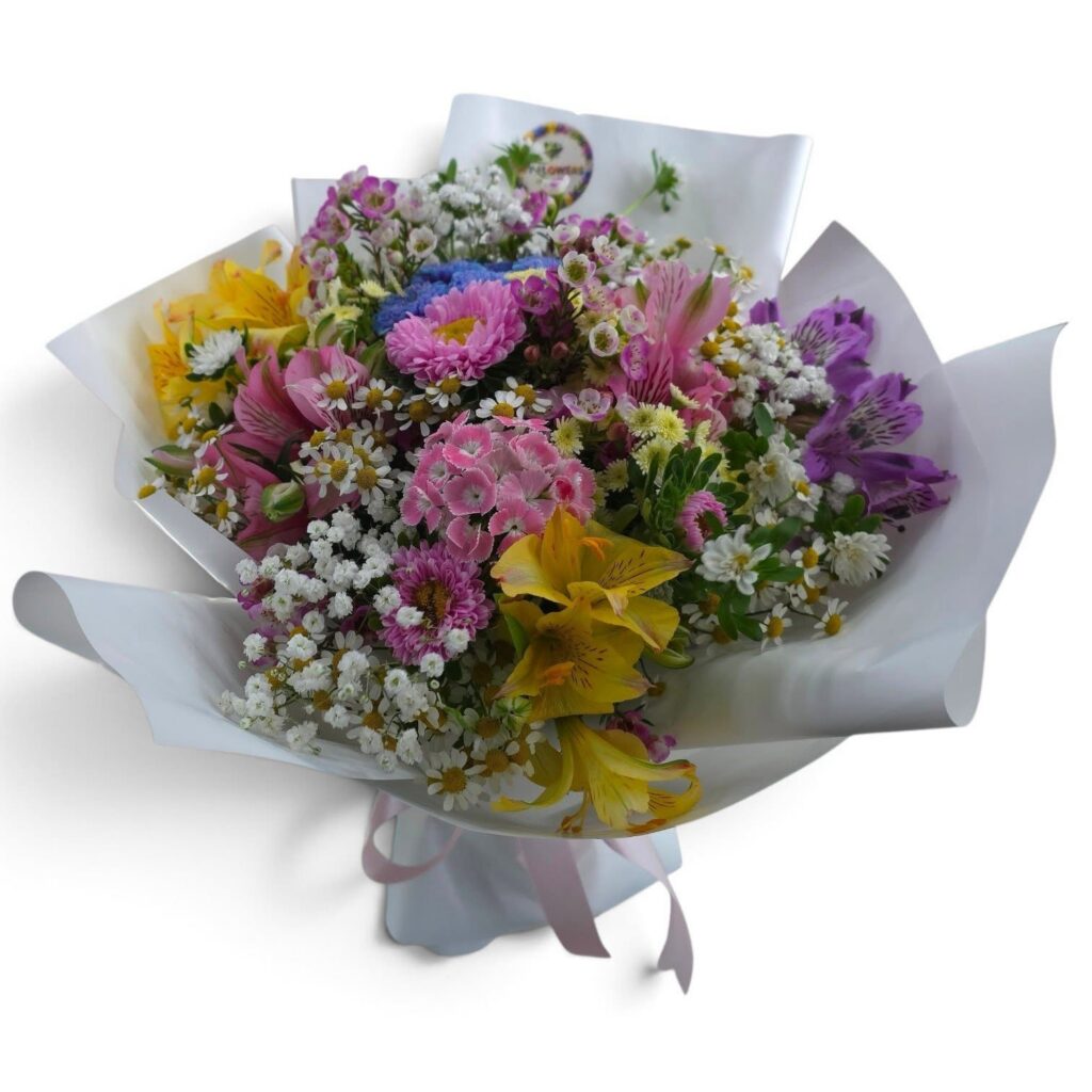 Kolorowy bukiet kwiatów – żółte, fioletowe i białe kwiaty – kwiaciarnia My Flowers Koszalin